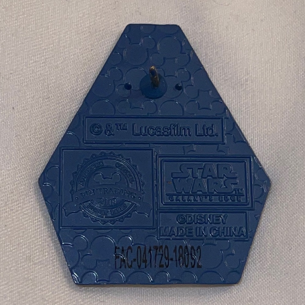 Star Wars R5 Droid Pin - Picture 3 of 3